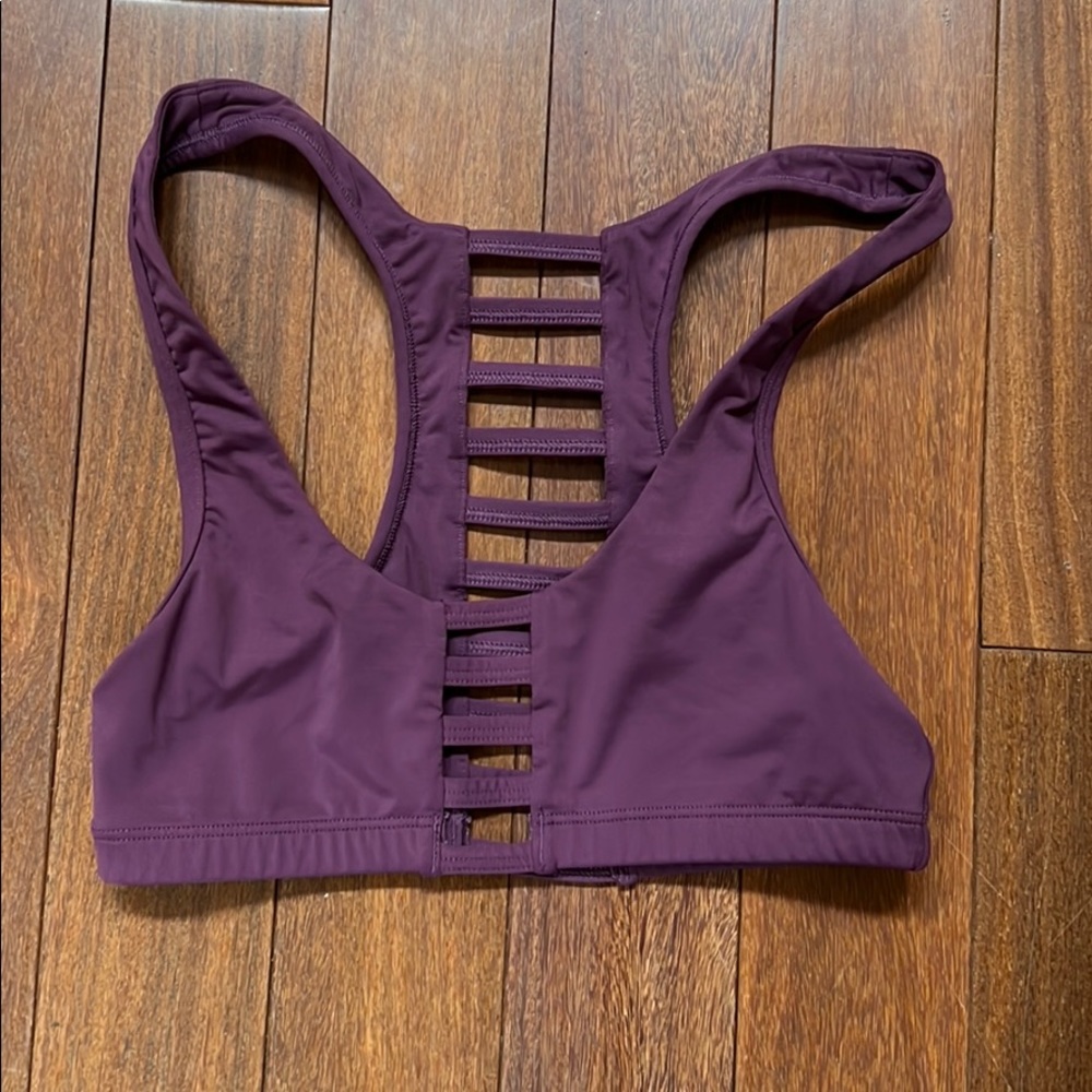 Cutout Sports Bra